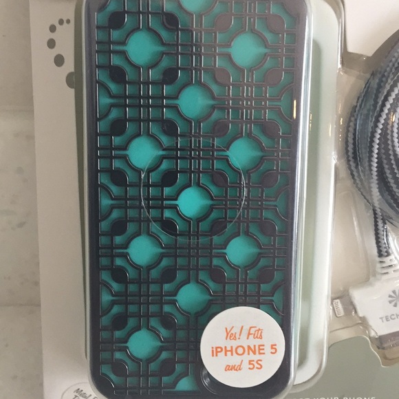 Tech Candy Gift Set for iPhone 5/5S - Picture 3 of 4